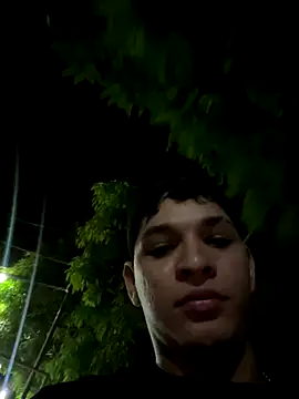 Snapshot of RobinLenoxx chatting on September 2025 04:15:01 AM RobinLenoxx online show from September 2025 04:15:01 AM