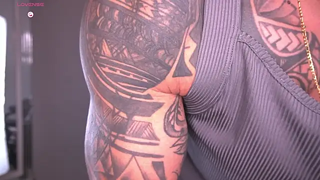 tyler muscle1 online show from November 2025 01:55:02 AM