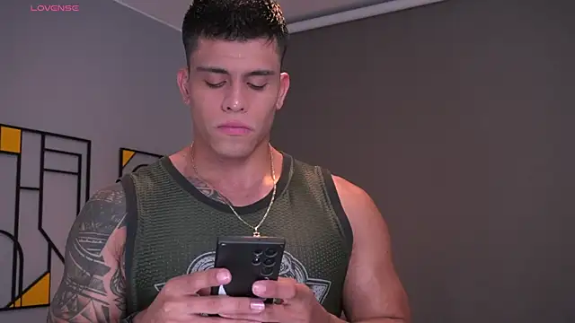 tyler muscle1 online show from January 2026 02:51:02 AM