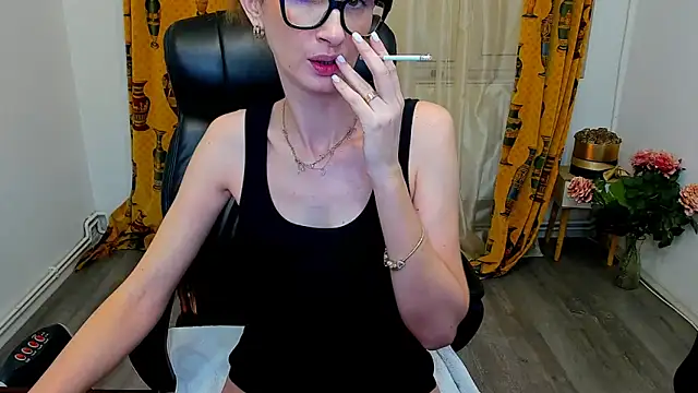 Snapshot of NaughtyWifey1 chatting on February 2026 05:57:02 AM NaughtyWifey1 online show from February 2026 05:57:02 AM