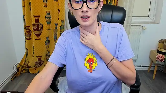 NaughtyWifey1 online show from December 2025 06:03:01 AM