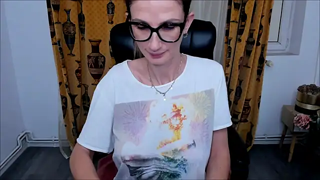 NaughtyWifey1 online show from October 2025 04:42:01 AM