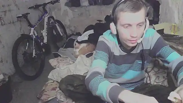 makarov1993 online show from October 2025 10:29:01 PM