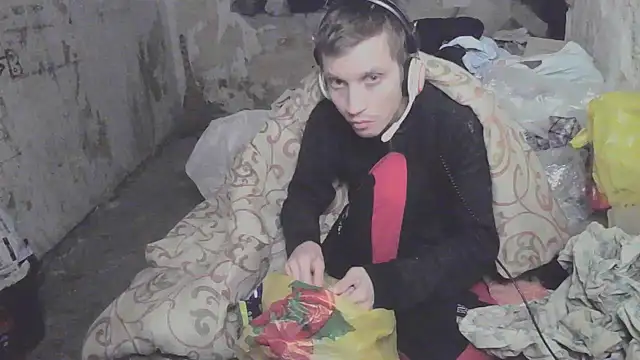 Snapshot of makarov1993 chatting on November 2025 09:53:01 PM makarov1993 online show from November 2025 09:53:01 PM