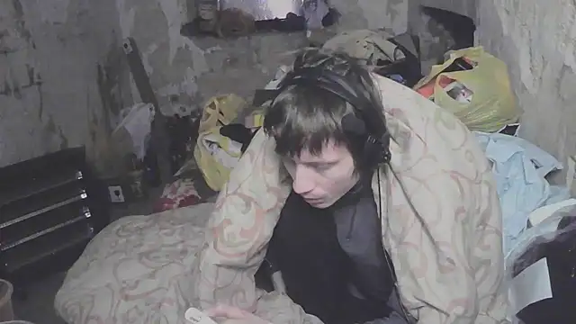 Snapshot of makarov1993 chatting on April 2026 02:27:02 AM makarov1993 online show from April 2026 02:27:02 AM