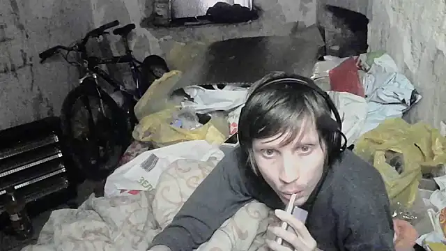 Snapshot of makarov1993 chatting on May 2026 09:34:02 PM makarov1993 online show from May 2026 09:34:02 PM