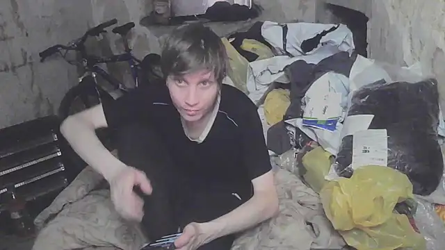 Snapshot of makarov1993 chatting on May 2026 10:58:01 AM makarov1993 online show from May 2026 10:58:01 AM