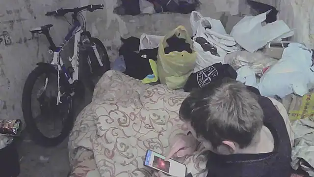 Snapshot of makarov1993 chatting on November 2025 09:42:02 PM makarov1993 online show from November 2025 09:42:02 PM