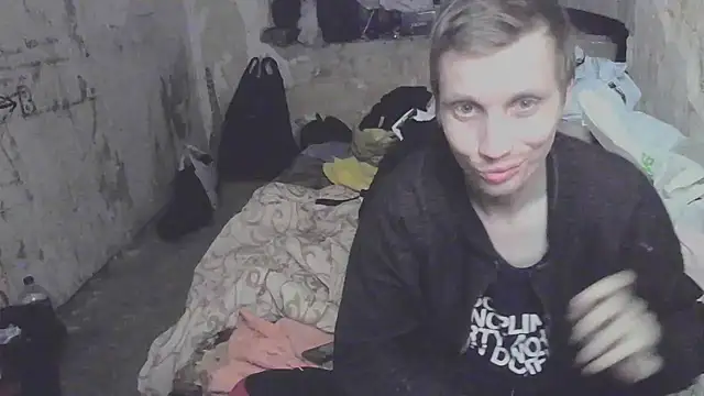 Snapshot of makarov1993 chatting on November 2025 08:12:01 PM makarov1993 online show from November 2025 08:12:01 PM