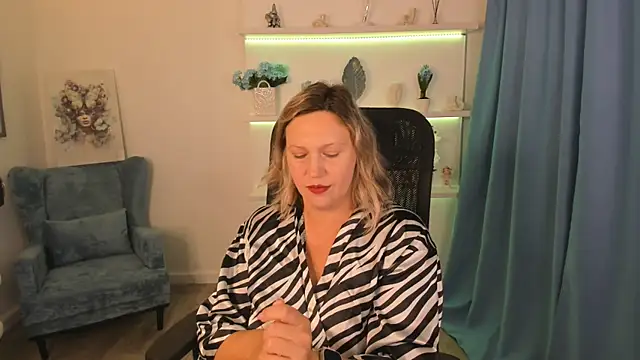 NinaStarle online show from September 2025 05:12:01 AM