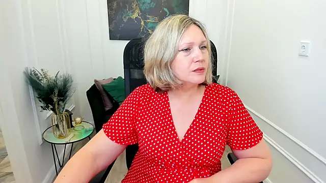 NinaStarle online show from June 2026 12:38:01 PM