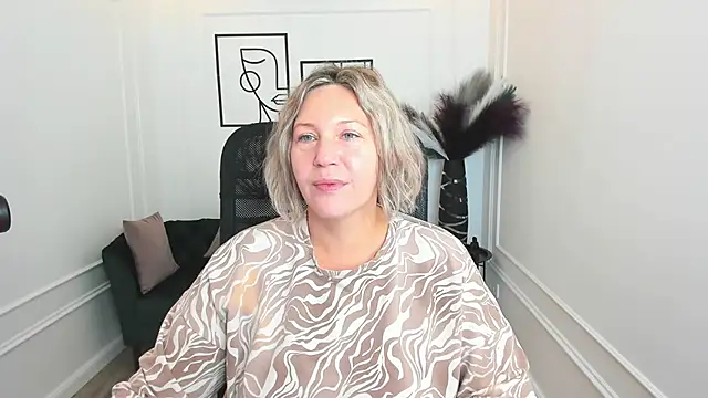 NinaStarle online show from September 2025 04:30:01 AM