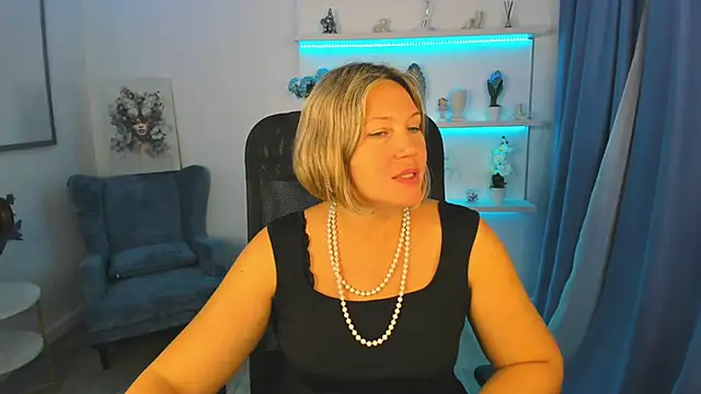 NinaStarle online show from October 2025 04:47:01 AM