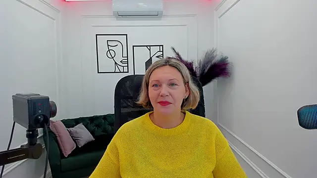 NinaStarle online show from October 2025 04:35:01 AM