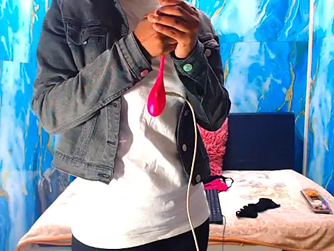 ebonyfirexx online show from October 2025 05:51:02 AM