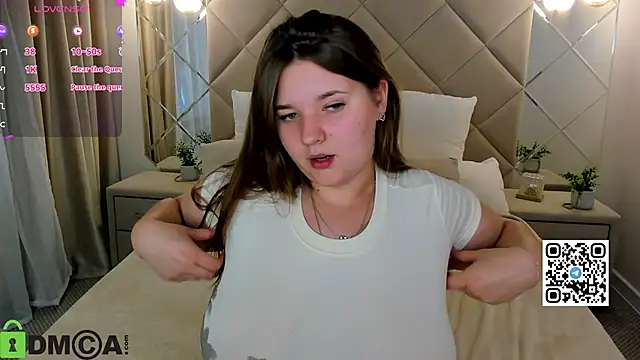 Chloee White online show from October 2025 05:53:01 AM
