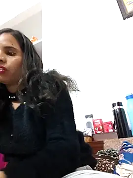 JHILMIL online show from November 2025 05:39:02 PM