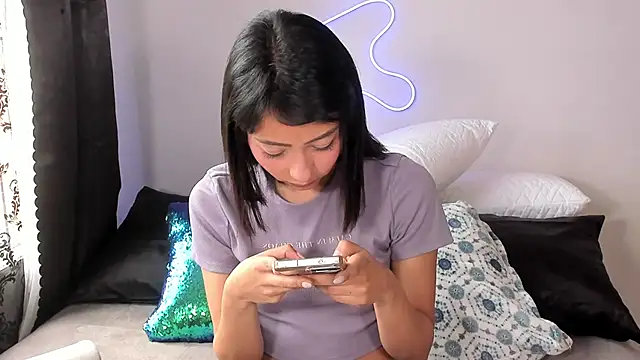 Londonttipton online show from February 2026 07:24:02 PM