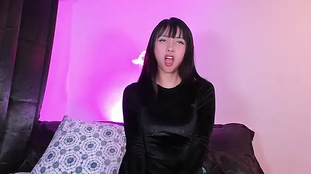 Snapshot of Londonttipton chatting on October 2025 11:16:02 PM Londonttipton online show from October 2025 11:16:02 PM