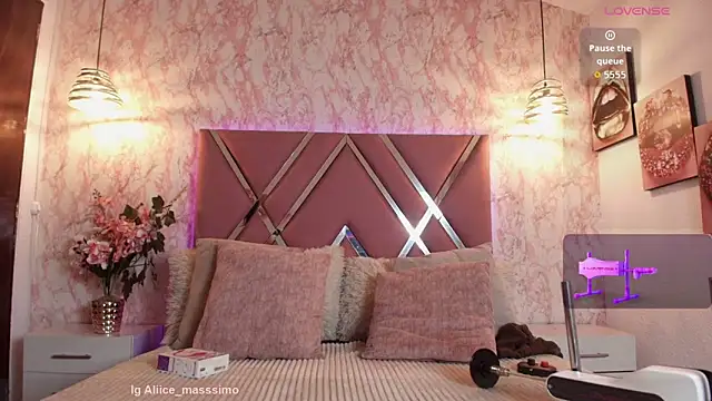 Aliice1  online show from November 2025 09:13:02 PM