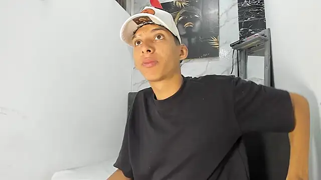 Snapshot of afrodita_n_ares chatting on December 2025 08:21:01 PM afrodita n ares online show from December 2025 08:21:01 PM