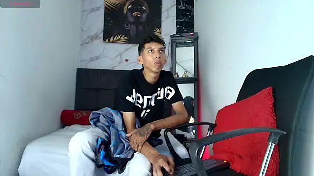 Snapshot of afrodita_n_ares chatting on November 2025 08:25:01 PM afrodita n ares online show from November 2025 08:25:01 PM