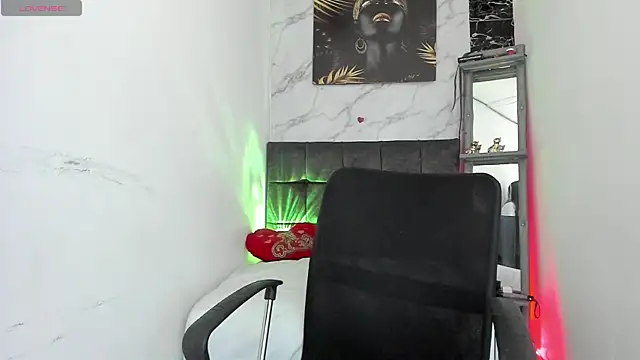 Snapshot of afrodita_n_ares chatting on October 2025 12:14:02 PM afrodita n ares online show from October 2025 12:14:02 PM