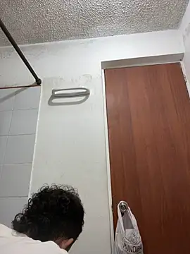 Michaell Spinelly online show from October 2025 07:35:01 PM