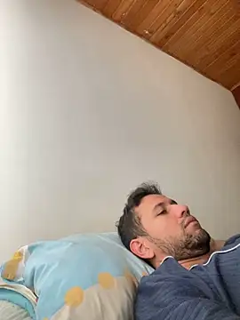 Michaell Spinelly online show from November 2025 02:11:01 PM