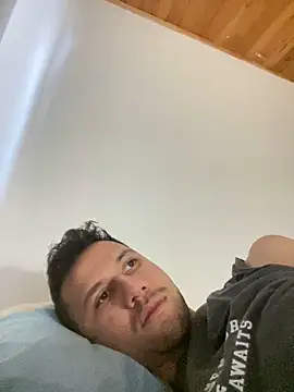 Michaell Spinelly online show from November 2025 04:24:01 PM