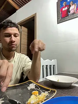 Michaell Spinelly online show from November 2025 03:10:02 AM