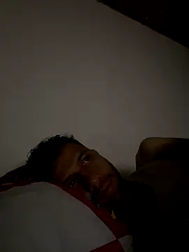 Michaell Spinelly online show from September 2025 09:42:02 AM