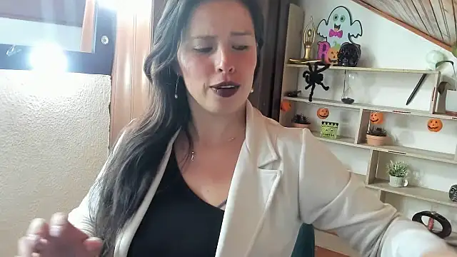 katherine blair online show from October 2025 01:12:02 PM