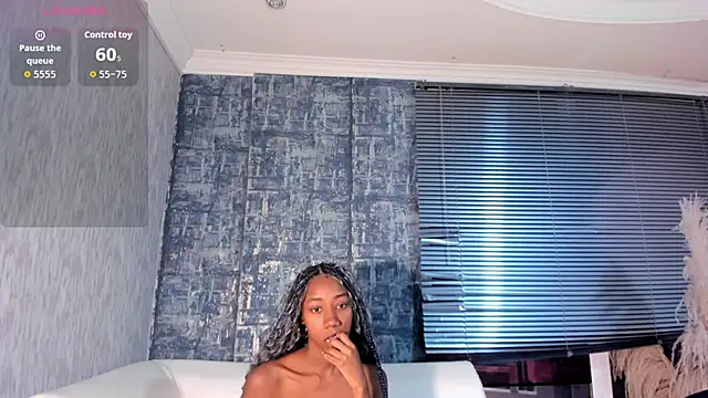 NathalyLeen online show from May 2026 08:23:01 PM