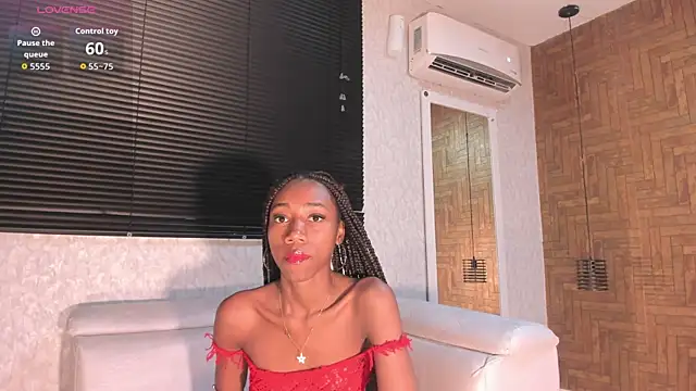 NathalyLeen online show from December 2025 03:44:02 AM