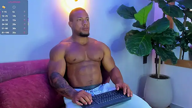 Snapshot of Travis_lenox_ chatting on February 2026 04:31:02 PM Travis lenox online show from February 2026 04:31:02 PM