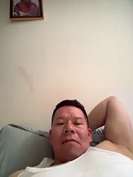 Manu0586 online show from April 2026 04:57:02 PM