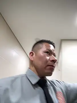 Manu0586 online show from March 2026 03:36:02 PM