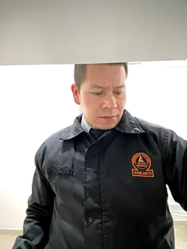 Snapshot of Manu0586 chatting on November 2025 11:38:01 PM Manu0586 online show from November 2025 11:38:01 PM