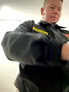 Snapshot of Manu0586 chatting on December 2025 08:16:02 AM Manu0586 online show from December 2025 08:16:02 AM