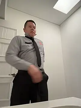 Snapshot of Manu0586 chatting on November 2025 11:14:01 AM Manu0586 online show from November 2025 11:14:01 AM