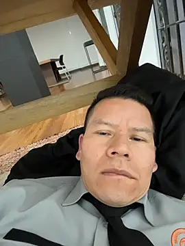 Snapshot of Manu0586 chatting on November 2025 08:18:02 AM Manu0586 online show from November 2025 08:18:02 AM