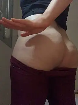 Snapshot of Sara782f chatting on October 2025 02:21:02 PM Sara782f online show from October 2025 02:21:02 PM