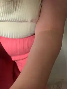 Sara782f online show from April 2026 11:39:01 AM