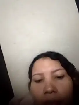 Gcarvalho1221 online show from April 2026 09:06:01 PM