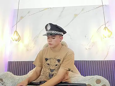 Snapshot of AndyFame1 chatting on January 2026 06:23:01 PM AndyFame1 online show from January 2026 06:23:01 PM