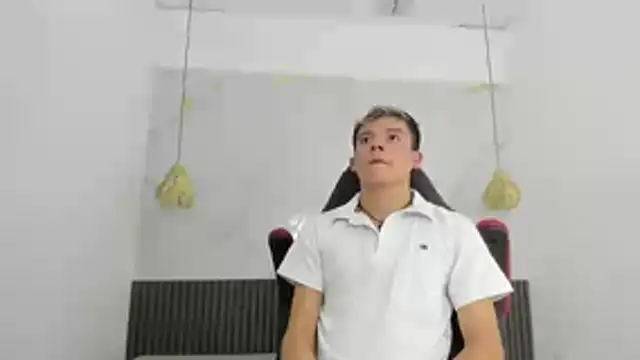 Snapshot of AndyFame1 chatting on February 2026 06:18:01 PM AndyFame1 online show from February 2026 06:18:01 PM