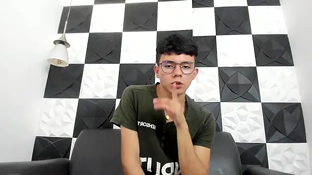 Snapshot of AndyFame1 chatting on December 2025 06:56:02 PM AndyFame1 online show from December 2025 06:56:02 PM