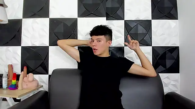 Snapshot of AndyFame1 chatting on December 2025 07:02:02 PM AndyFame1 online show from December 2025 07:02:02 PM