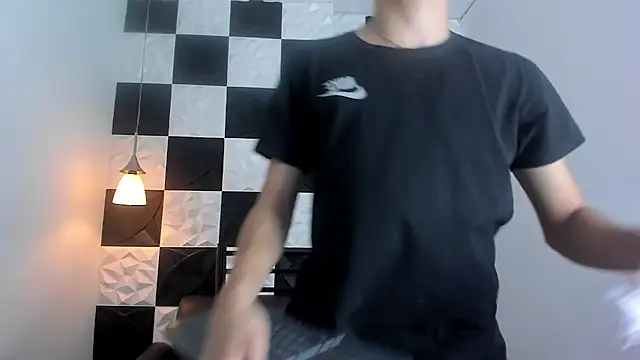 AndyFame1 online show from November 2025 07:07:01 PM